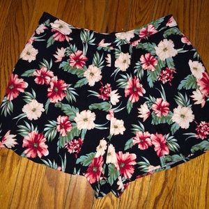 Hollister high waisted shorts